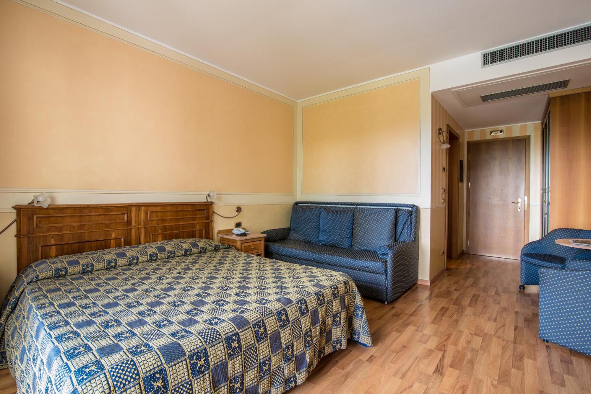 Hotel Porta Del Sole Soiano Del Lago Luaran gambar