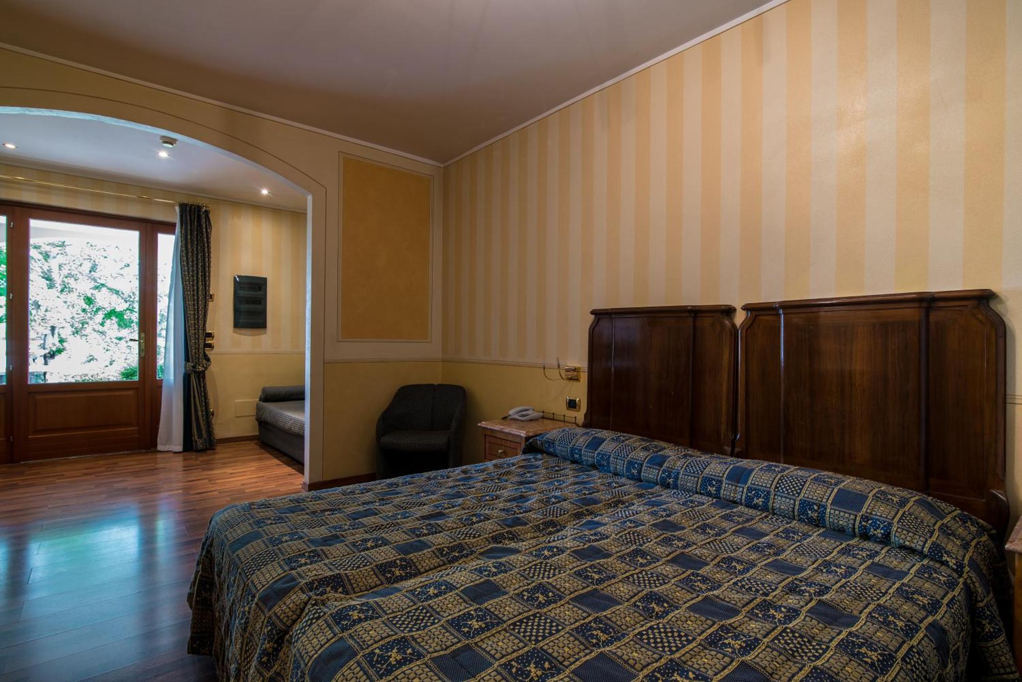 Hotel Porta Del Sole Soiano Del Lago Luaran gambar