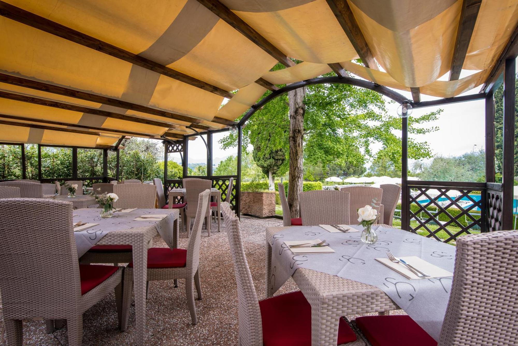 Hotel Porta Del Sole Soiano Del Lago Luaran gambar