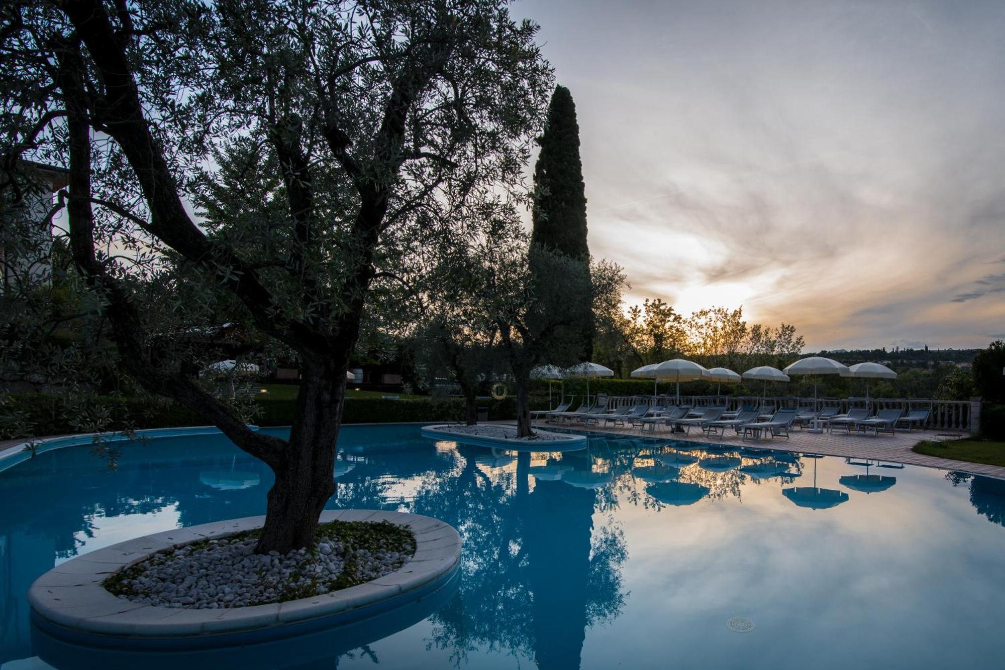 Hotel Porta Del Sole Soiano Del Lago Luaran gambar